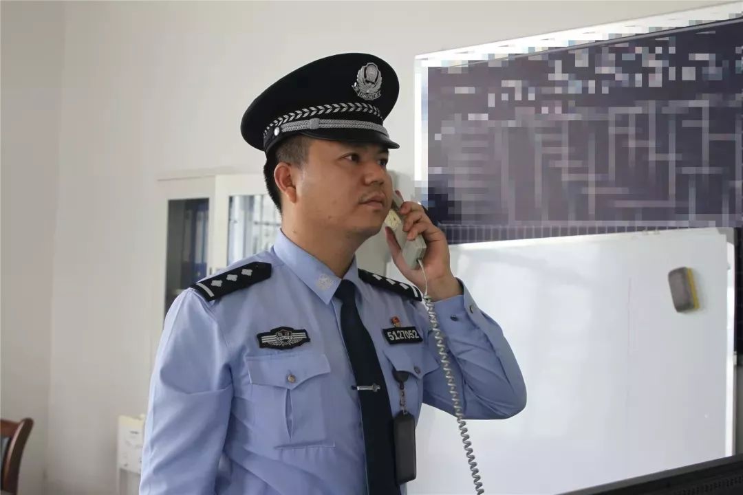 司法警服图片