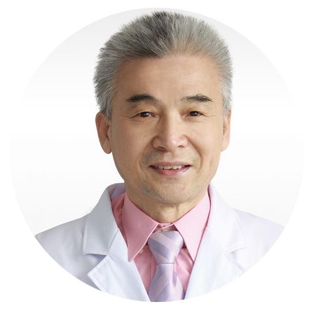 原北京针推骨伤学院针灸系主任,生于三代中医世家.