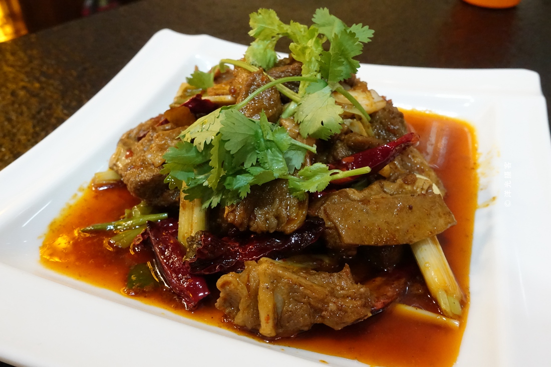 还没商业开发的宕昌官鹅沟九寨沟同胞姊妹风光秀美交通便利