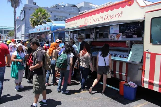 美食佳移动餐车带你了解移动创业新模式