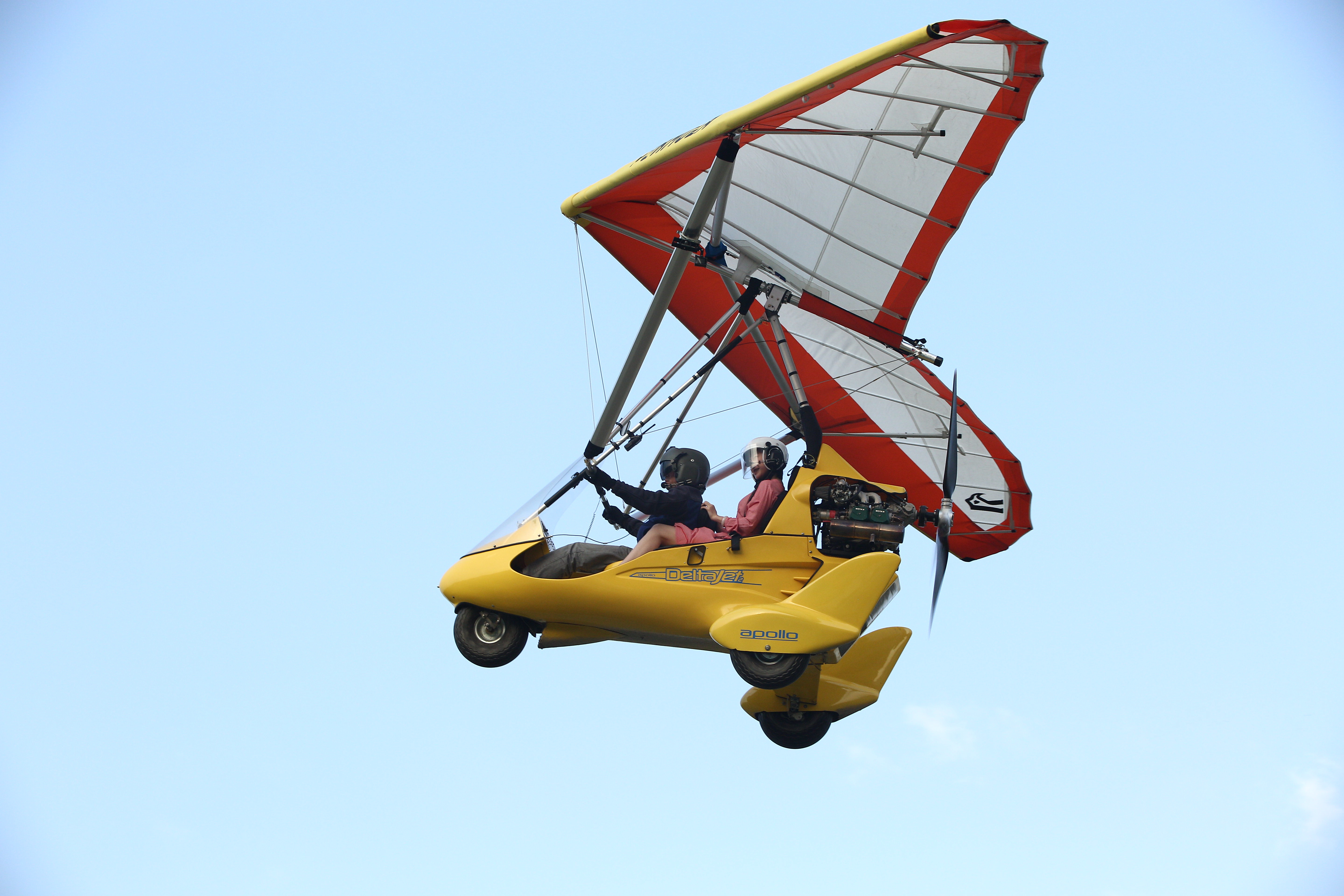 滑翔机飞行飞动力三角翼滑翔机安全