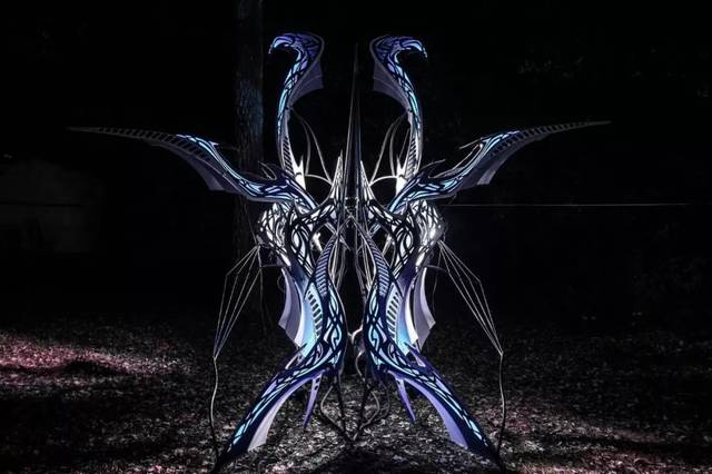 他创作的究竟是雕塑还是恐怖的外星科幻艺术