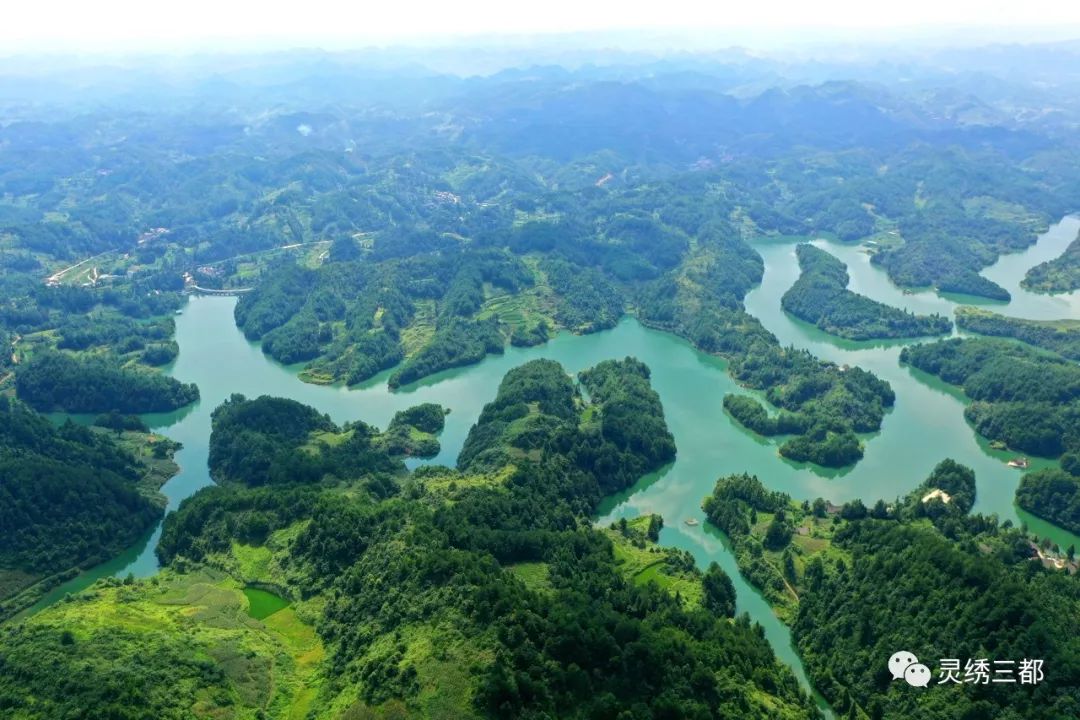 三都有美丽的双龙湖你可知道