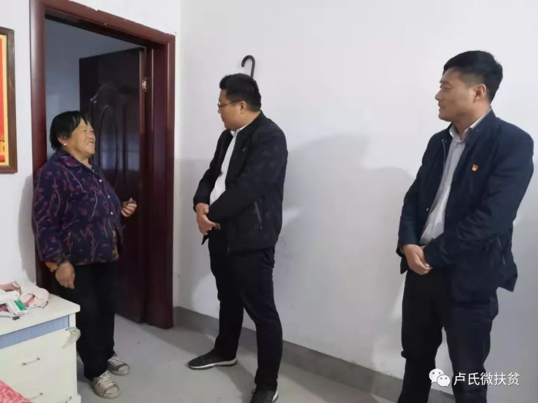 随后,韩际东深入新坪村,小沟河村,分别召开座谈会