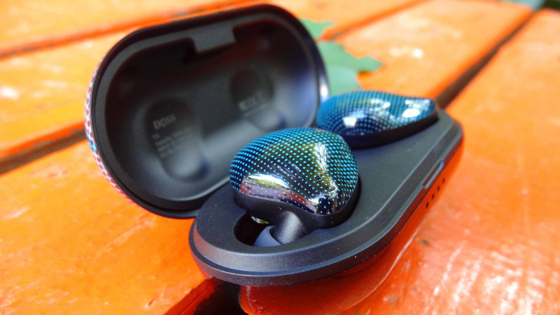 轻奢致美定义耳机美学新风尚dosst33真无线蓝牙耳机