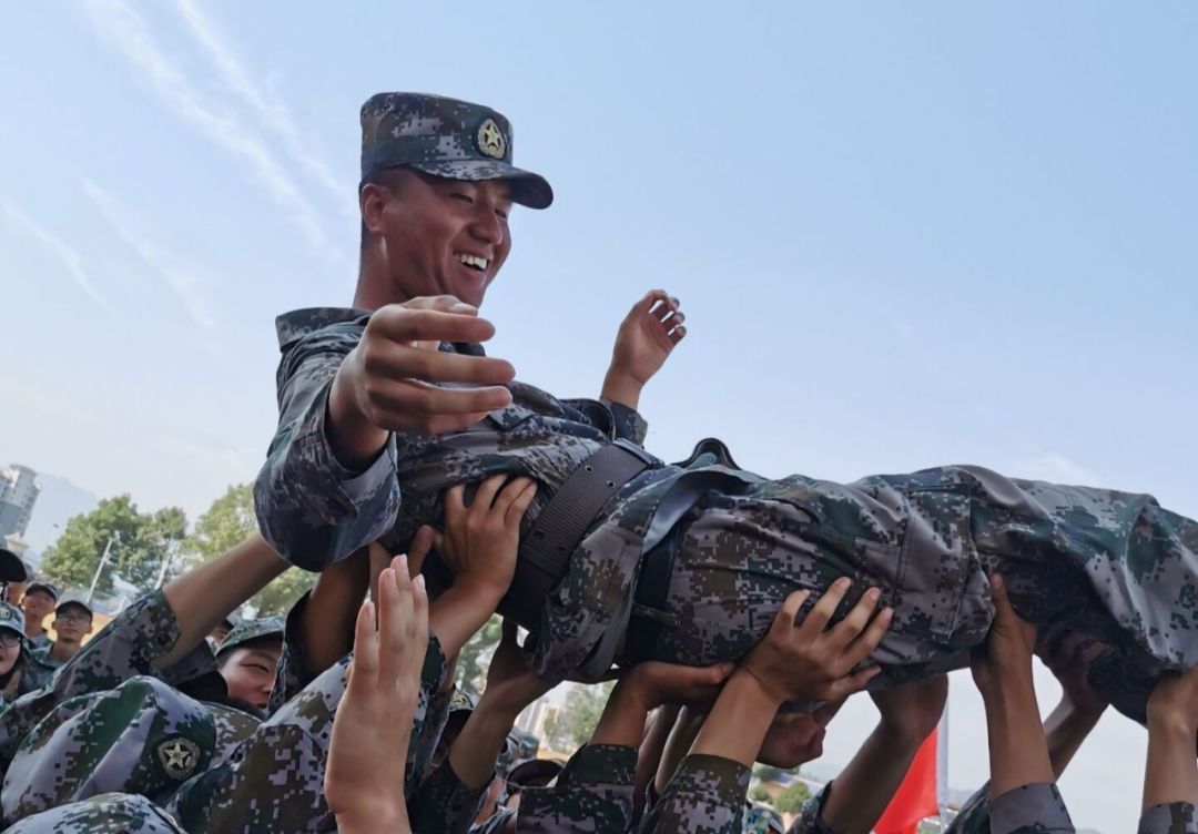 紫帽基地教官图片