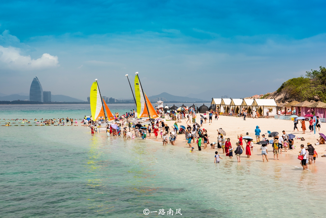 海南,中国最奇怪的省份,游客量排二十几,人们总感觉排前五!