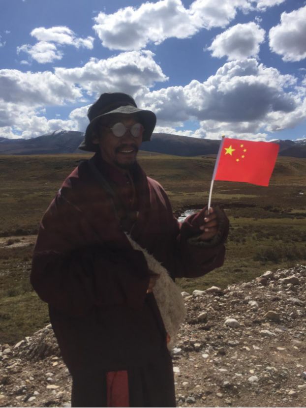 国庆专刊一线人物尚平安为千家万户的光明贡献力量值了