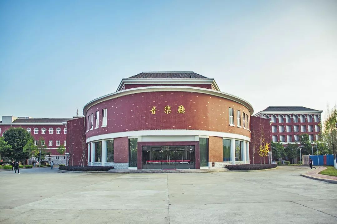 43路公交→大榕树→文科楼→图书馆→外国语学院→5号楼→信