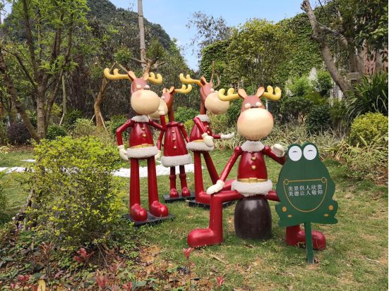 48元| 游览大自然厚爱的千年古镇,与鹿亲密接触,感受世人惊叹的喀斯特