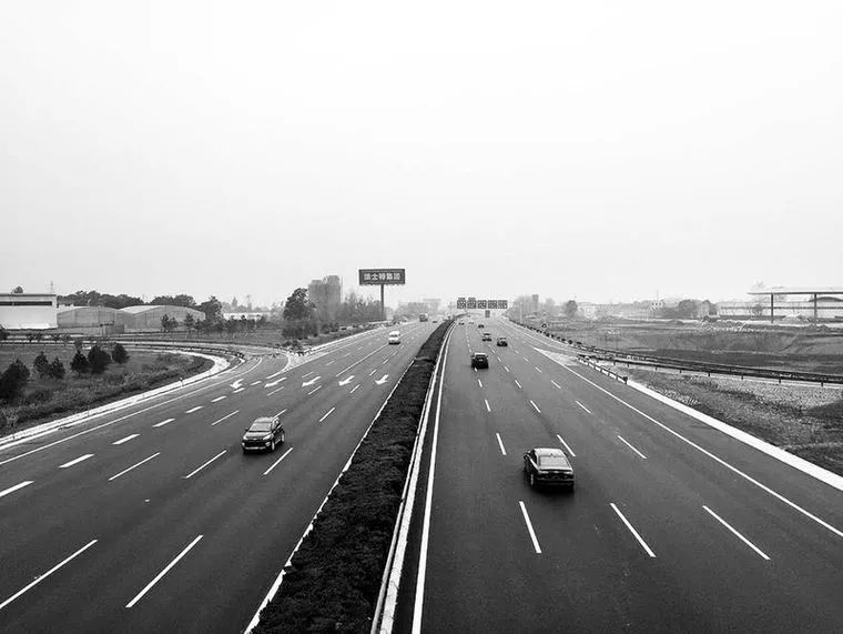 108国道临潼收费站收费许可到期已停止收费