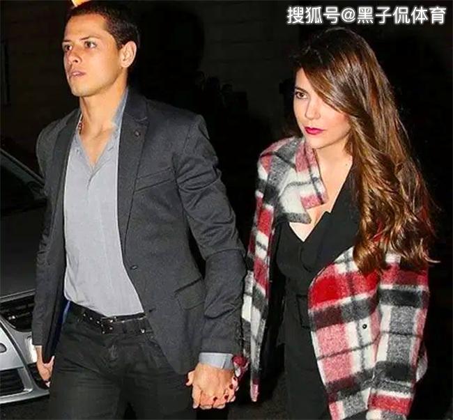 如今却成足坛顶级前锋,还追到4位漂亮女友_莎拉·科汉