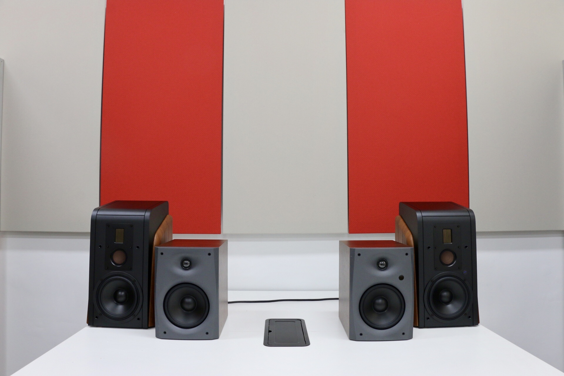 hivi惠威 m300 mk2 对比 d1090,怎么选