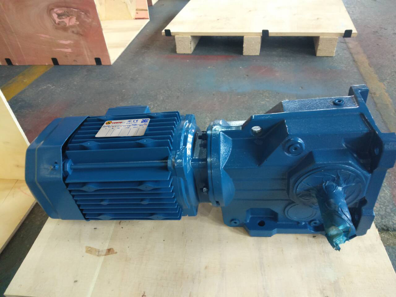 相同功率的电机不同的电机在匹配减速机的时候应该注意什么非汽车