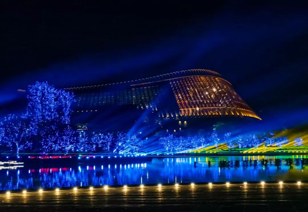 北京世界公园夜场图片