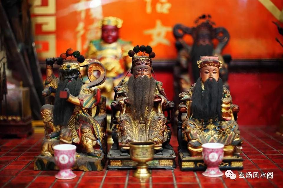 姜群财神如何供奉文武财神的供奉讲究教你如何布局旺财