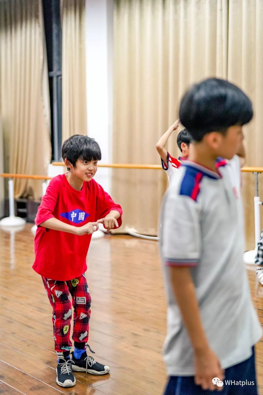 这是武汉首家具备完整练习生模式的原创音乐公司,乐风艺社的训练中心