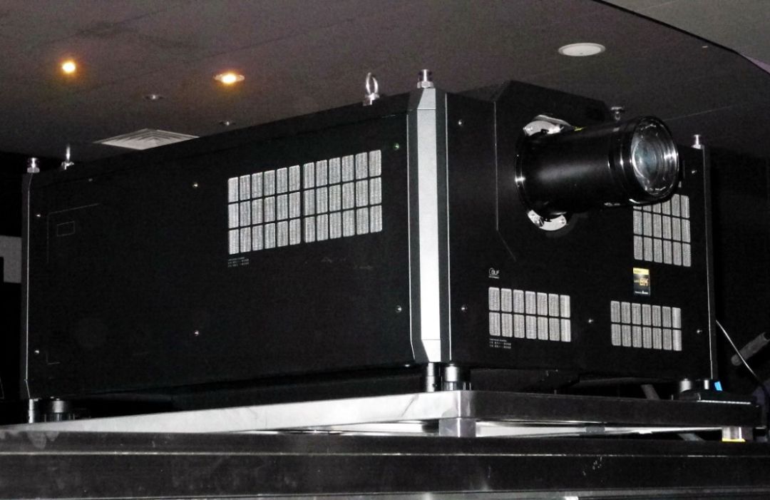 8K，两个冒险孩子之间的合作