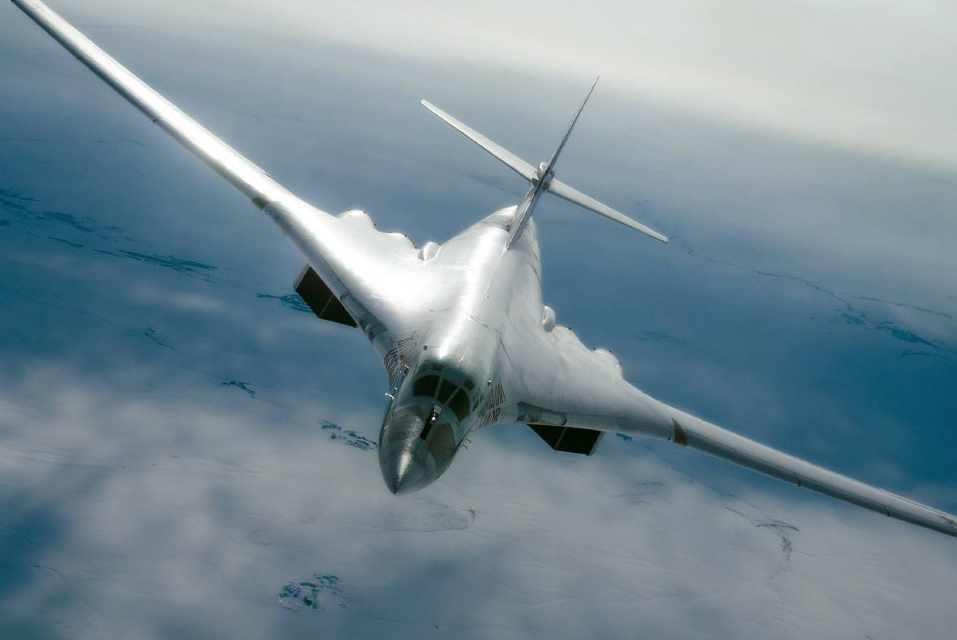 图160轰炸机在全球仍充满优势多项重要数据轰6k还不及