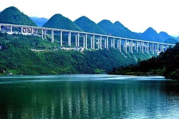 咸丰至利川高速线路已公布,快看有没有经过你家乡?_高速公路