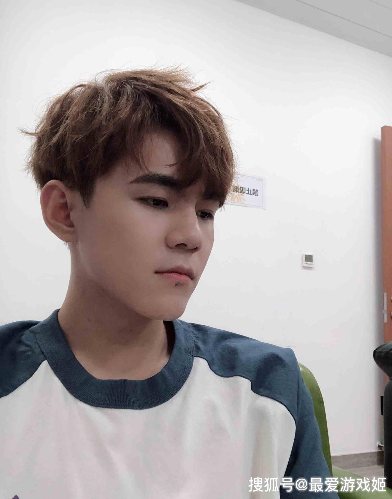 王者荣耀kpl高颜值选手:ag六点六上榜阿泰第四,你猜谁第一?_诺言