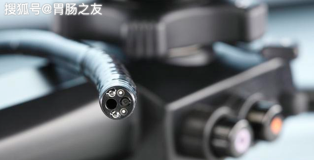 胃镜和肠镜都是一个很长的细管子,进入人体的那端有电子摄像头,而管子