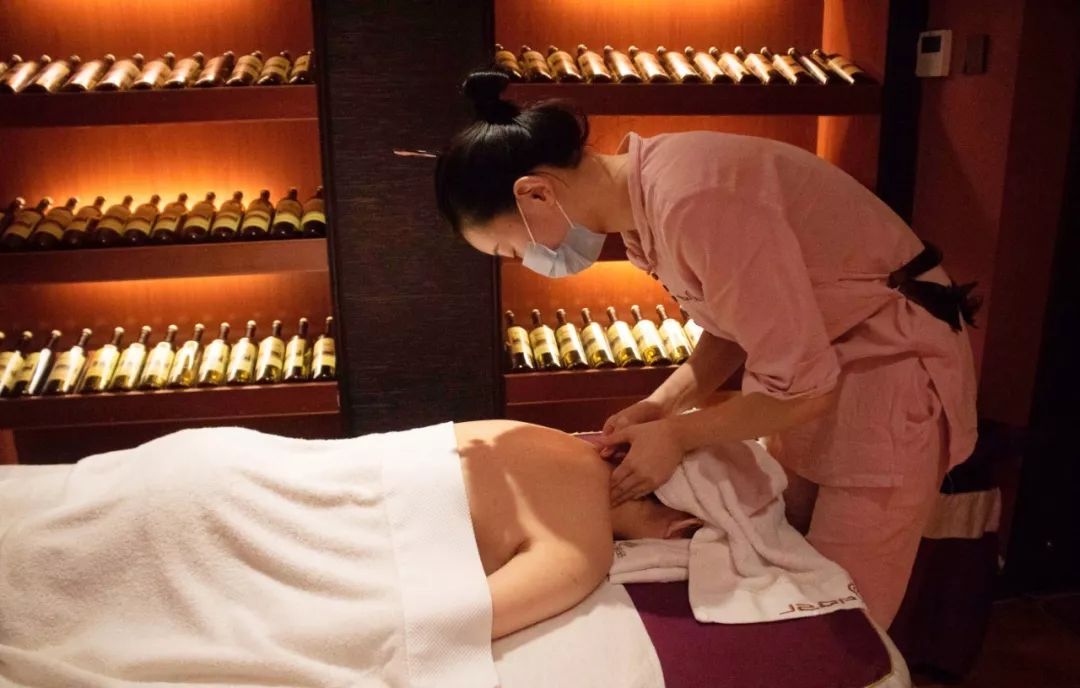 一秒穿越泰国西安正宗泰式spa只接待仙女们