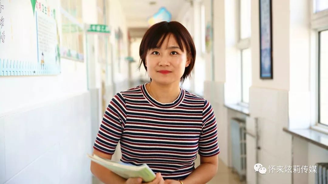 我和我的祖国记录身边的典范青年教师崔宇的教育初心