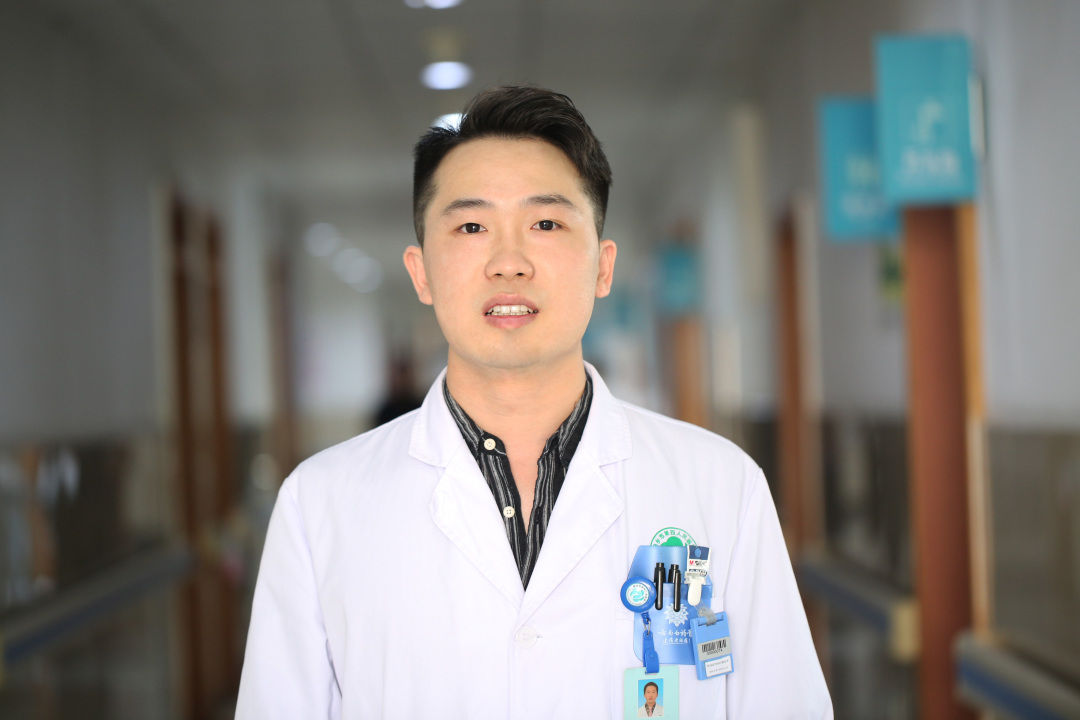 陈东平:桐乡市第四人民医院骨科主治医师,毕业于嘉兴医学院,从事骨科