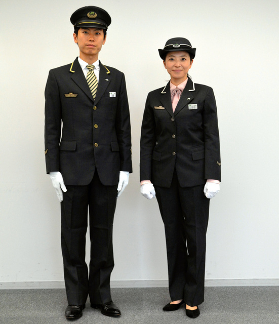 jr东日本统一男女制服款式取消裙装明年5月投入使用