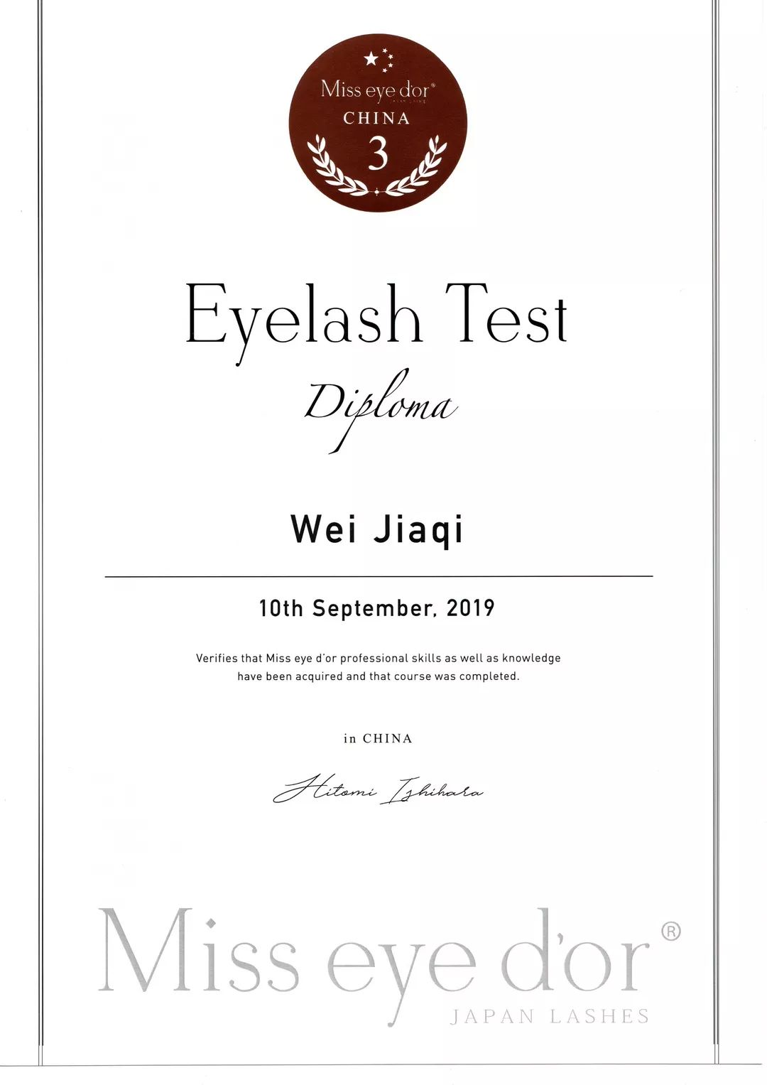 我闺蜜背着我上了一辆车,下来后就变女神?_美甲