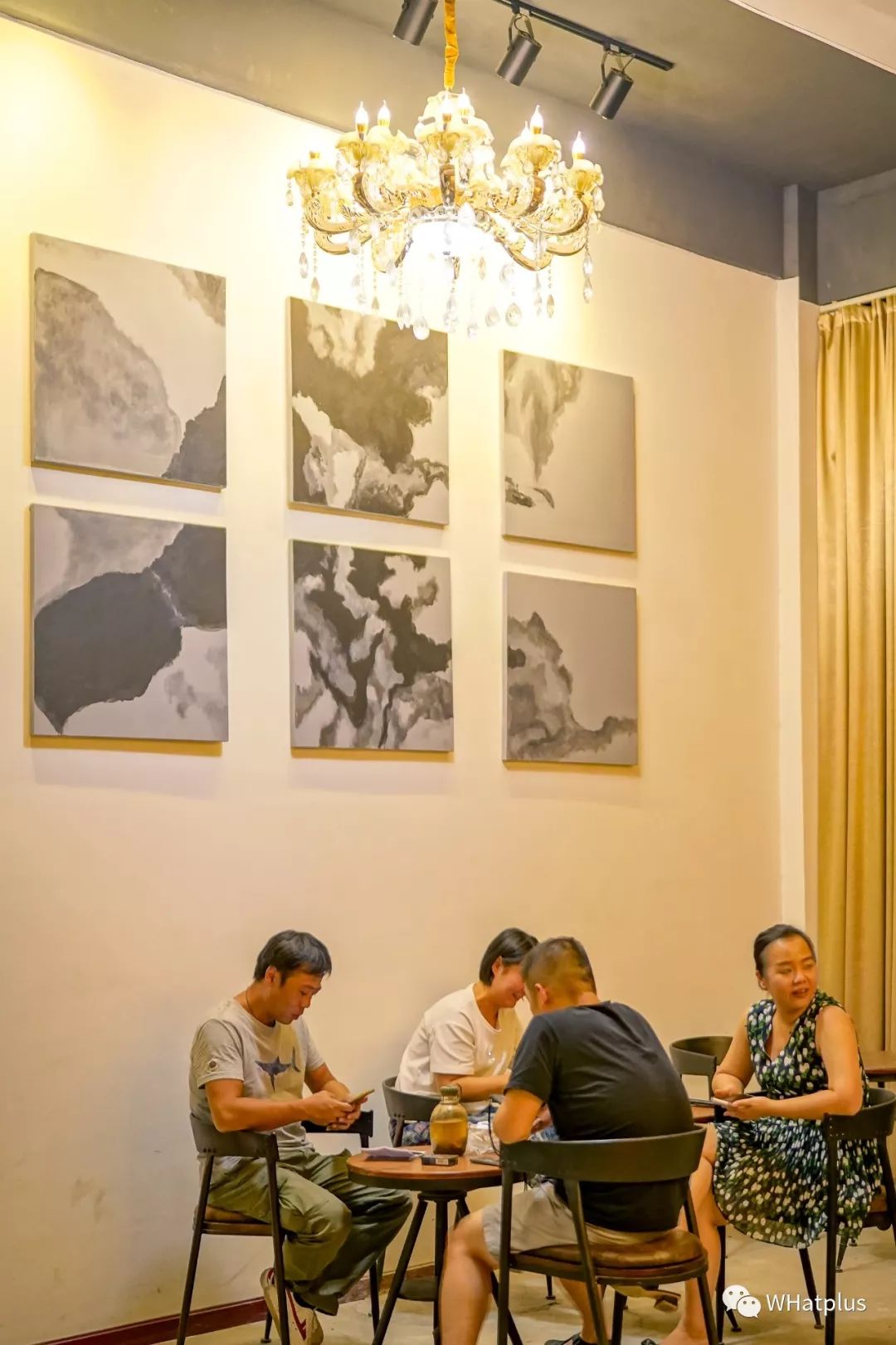 这是武汉首家具备完整练习生模式的原创音乐公司,乐风艺社的训练中心