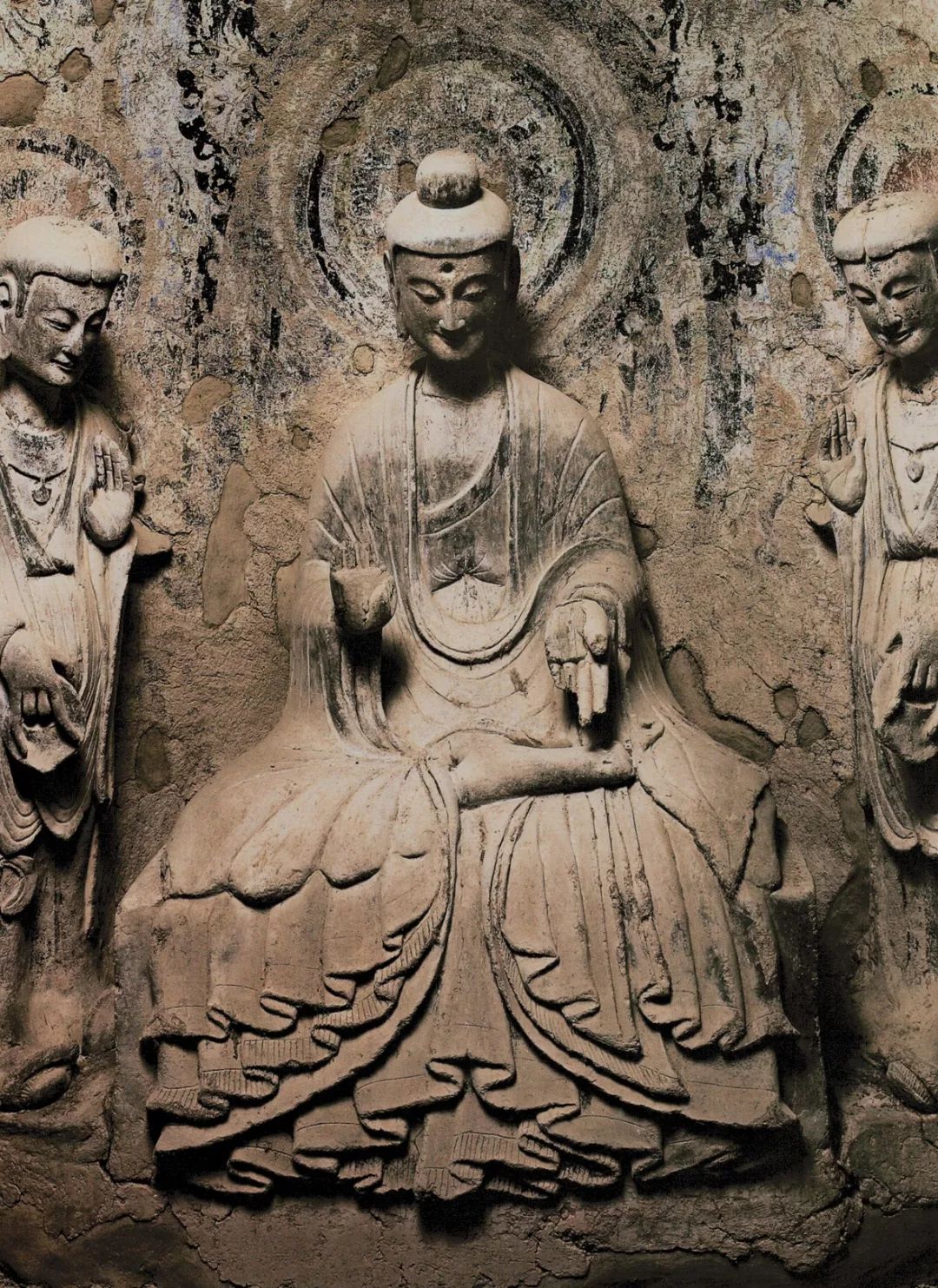 简说古代石刻造像的材料内涵