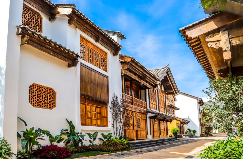 未来可期,抚仙湖广龙小镇国庆首次样板区开放吸引数十万游客