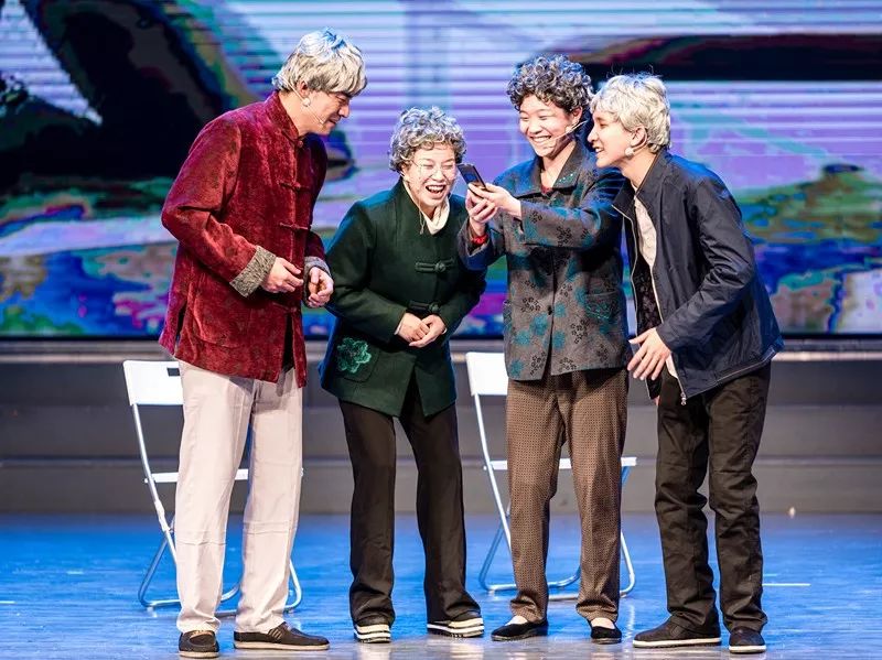 《加油!科学 》用三幕剧讲述了三种不同的科学知识点:垃圾分类