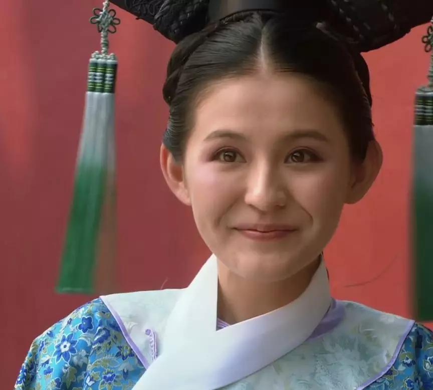 叶澜依是自杀?还是甄嬛下旨让她自行解决?你看懂了吗?_果郡王