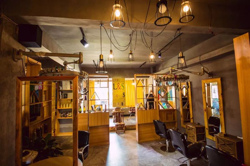 云霄网红理发店 潮人聚集地 招聘火热进行中