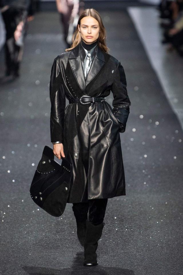 (byblos)和葆蝶家(bottega veneta)等品牌也展示了具有价值的黑色皮衣