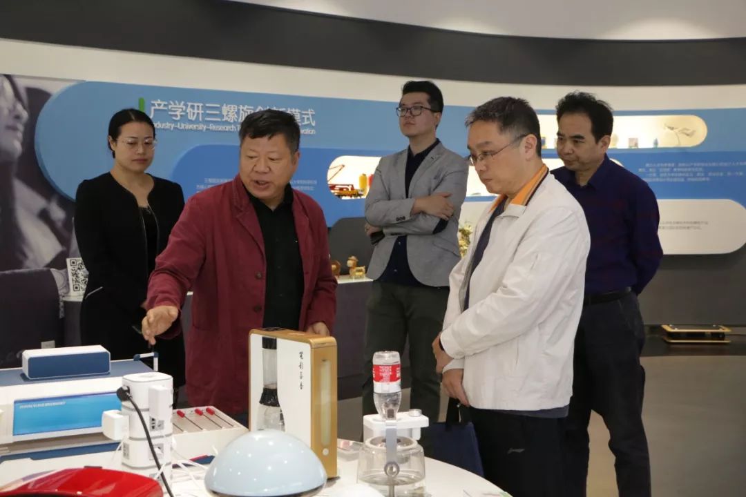 【园区动态】湖南省工信厅马天毅副厅长一行调研长沙设计园