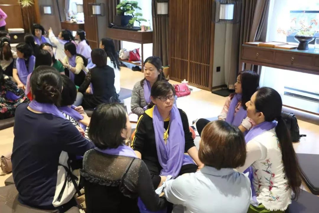 头痛,肩椎有毛病,颈椎病,腰痛,心不静,等等,都能在25分钟的脑场音乐中