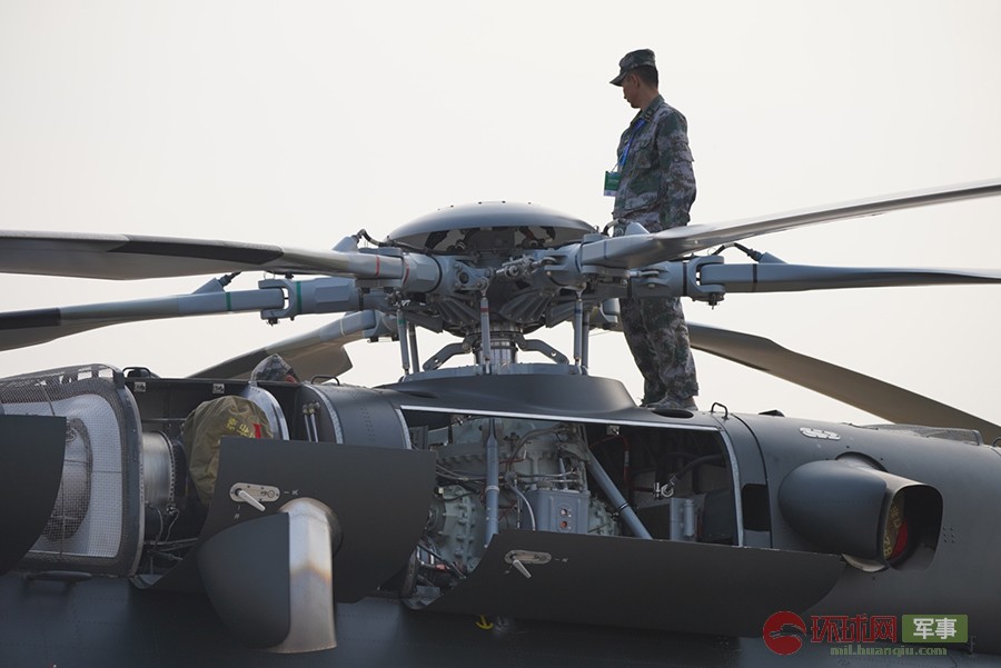 我国自研首款大型高原运输直升机亮相直博会