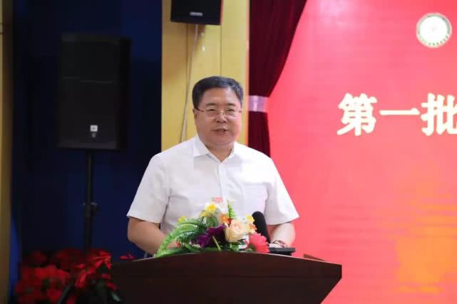 党委书记,校长张炳辉致辞会议最后,九台农商银行党委书记,董事长高兵