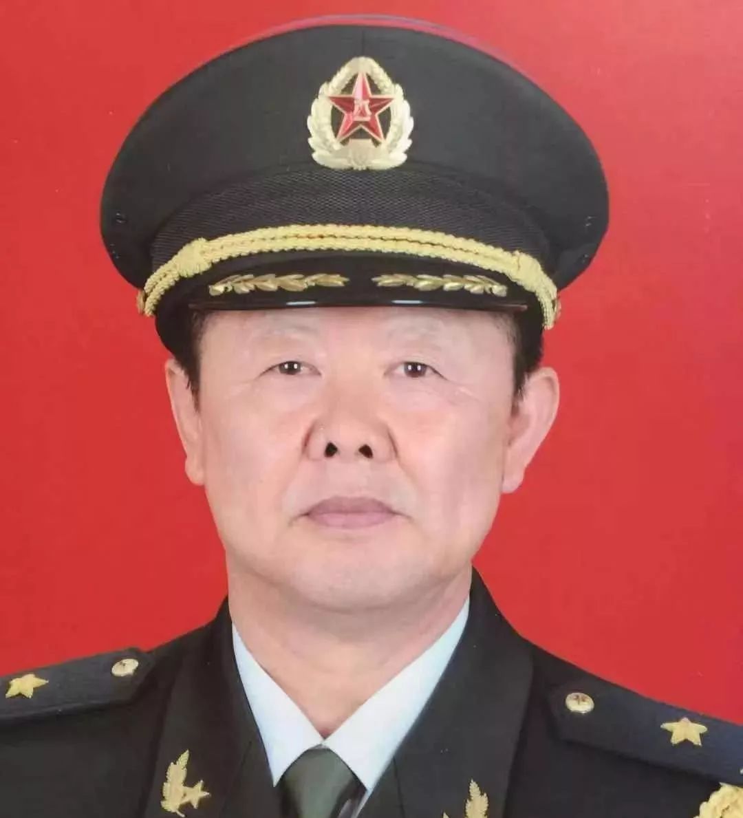 国防大学教研部原主任,少将中国书协会员黄彬原广州军区政治部主任