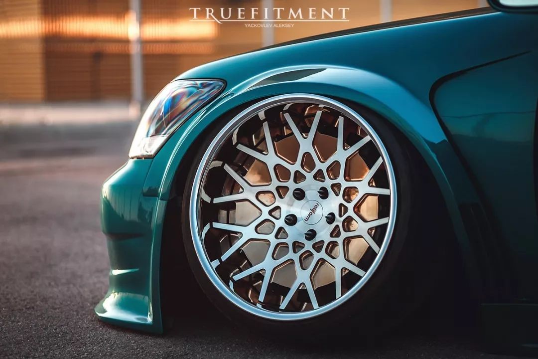 从20多辆车中选择雷克萨斯ls来改装12大倾角简直太吓人了