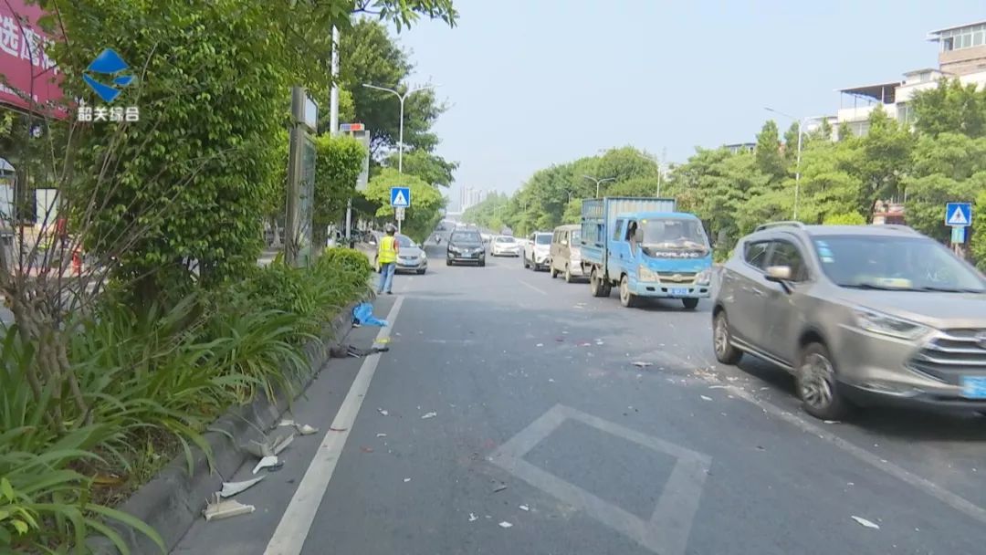 慘痛韶關工業西路發生嚴重車禍押運車與摩托車發生碰撞造成1人身亡