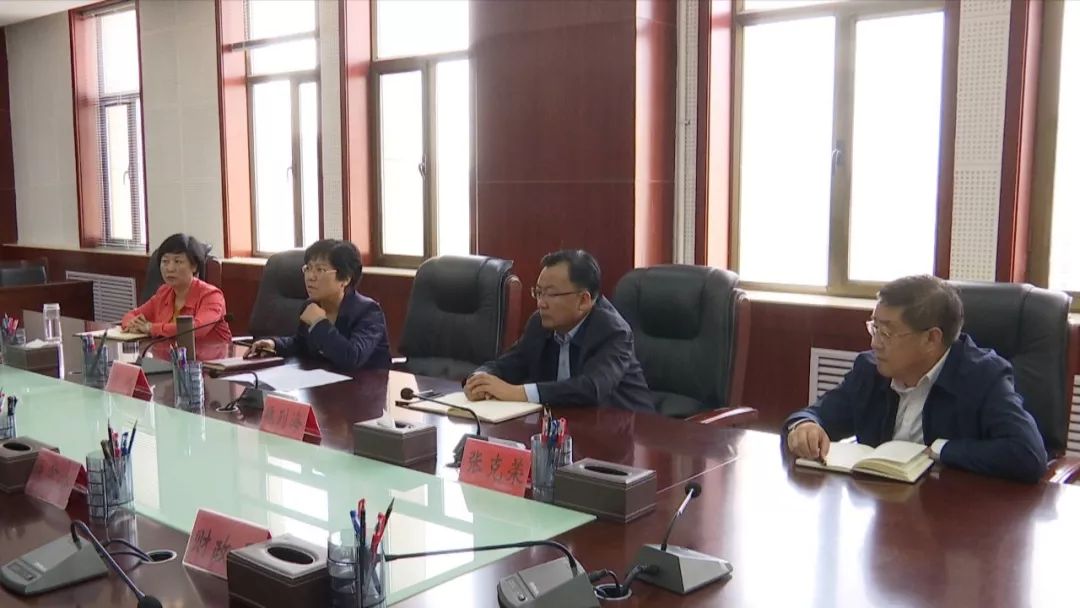 郑钰主持召开全县脱贫攻坚重点工作调度会议