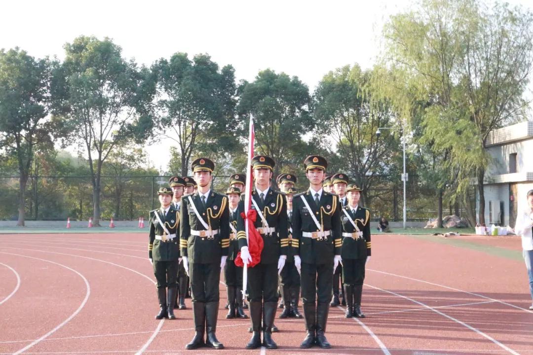 我院师生参加武汉工程大学举行的庆祝中华人民共和国成立70周年升