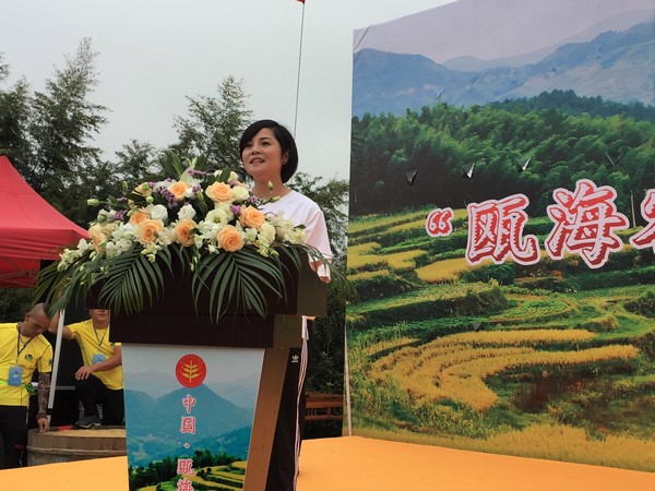 泽雅镇党委书记李晓表示,泽雅一直坚持以农为主,协同发展的特色化道路