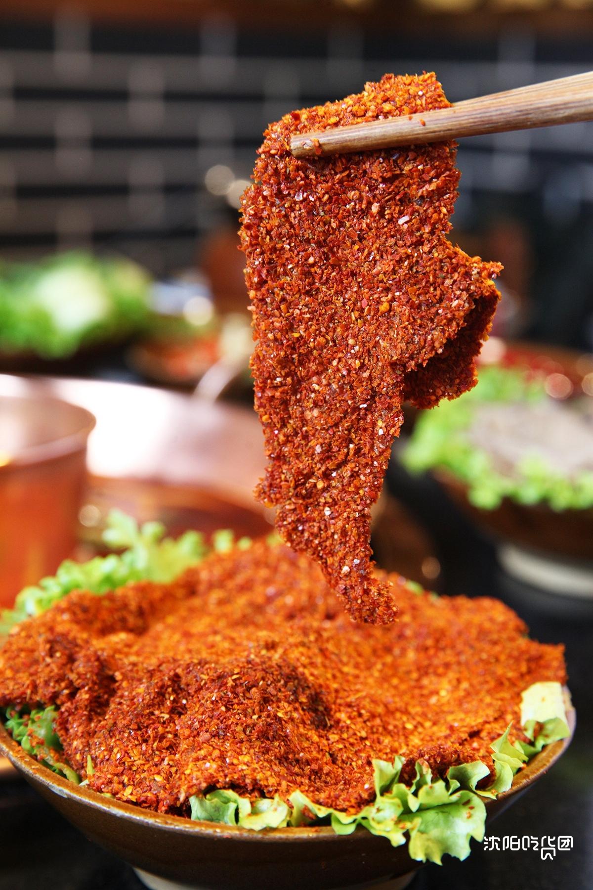 铁西这家平价火锅店盘菜才卖4块钱!