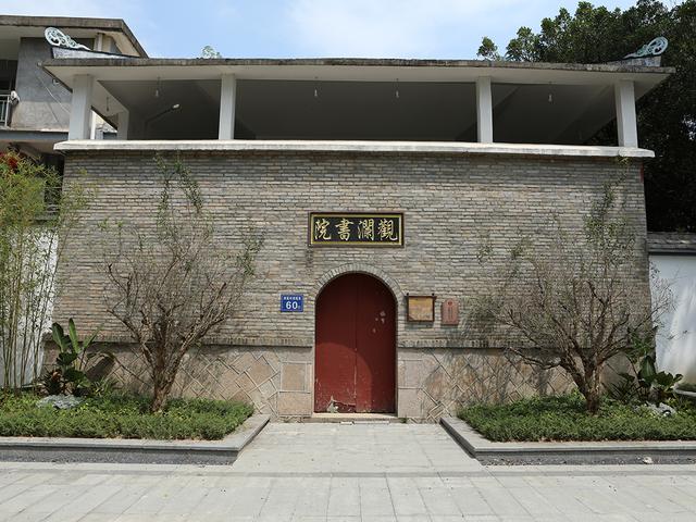 观澜书院外波澜壮阔的江面螺洲古镇还被称为是小福州,没有过多的商业